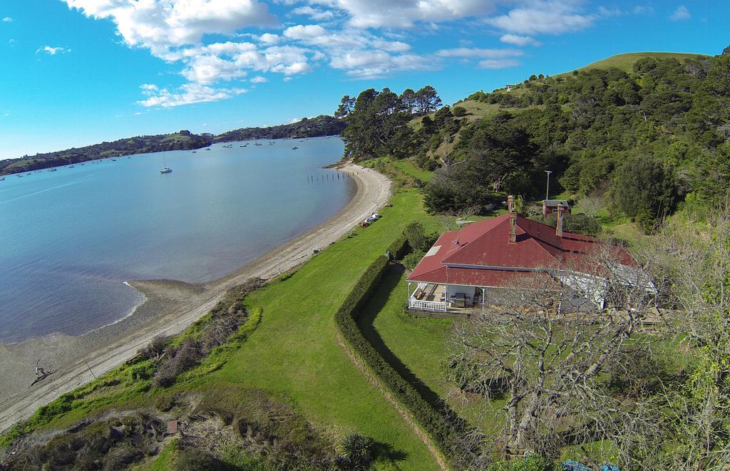 Oakura Bay Villa - Stay Waiheke Te Whau Bay Esterno foto