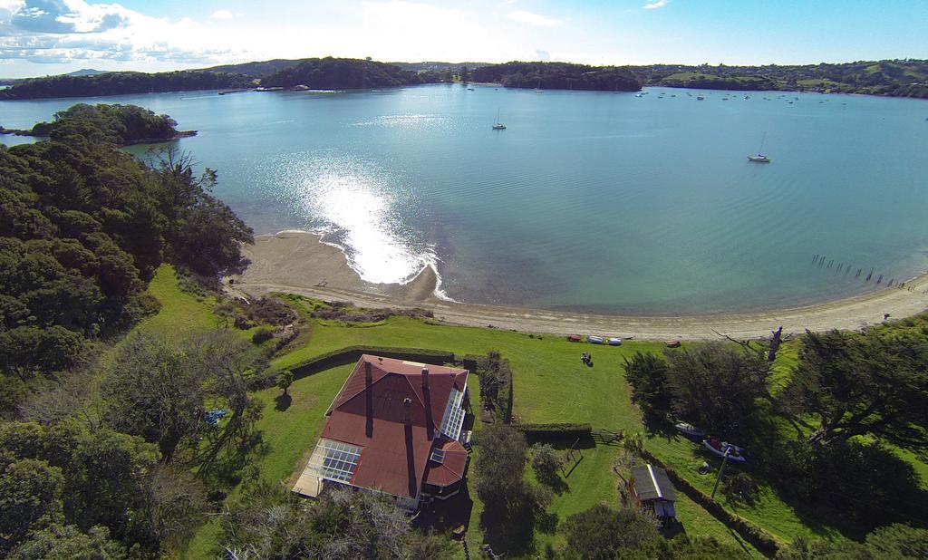 Oakura Bay Villa - Stay Waiheke Te Whau Bay Esterno foto