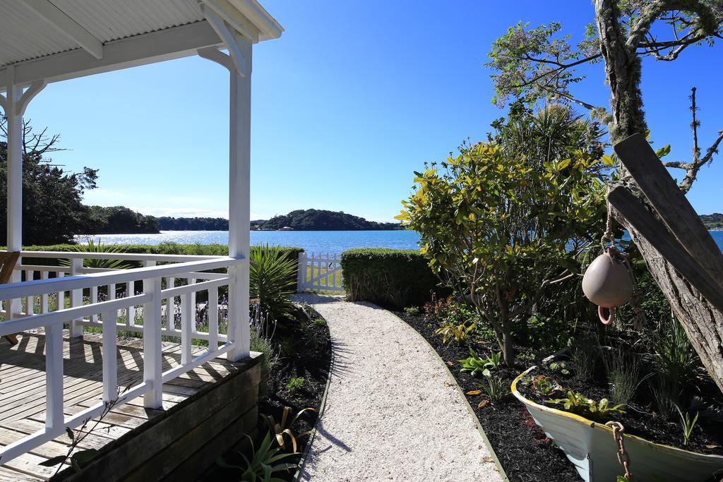 Oakura Bay Villa - Stay Waiheke Te Whau Bay Esterno foto