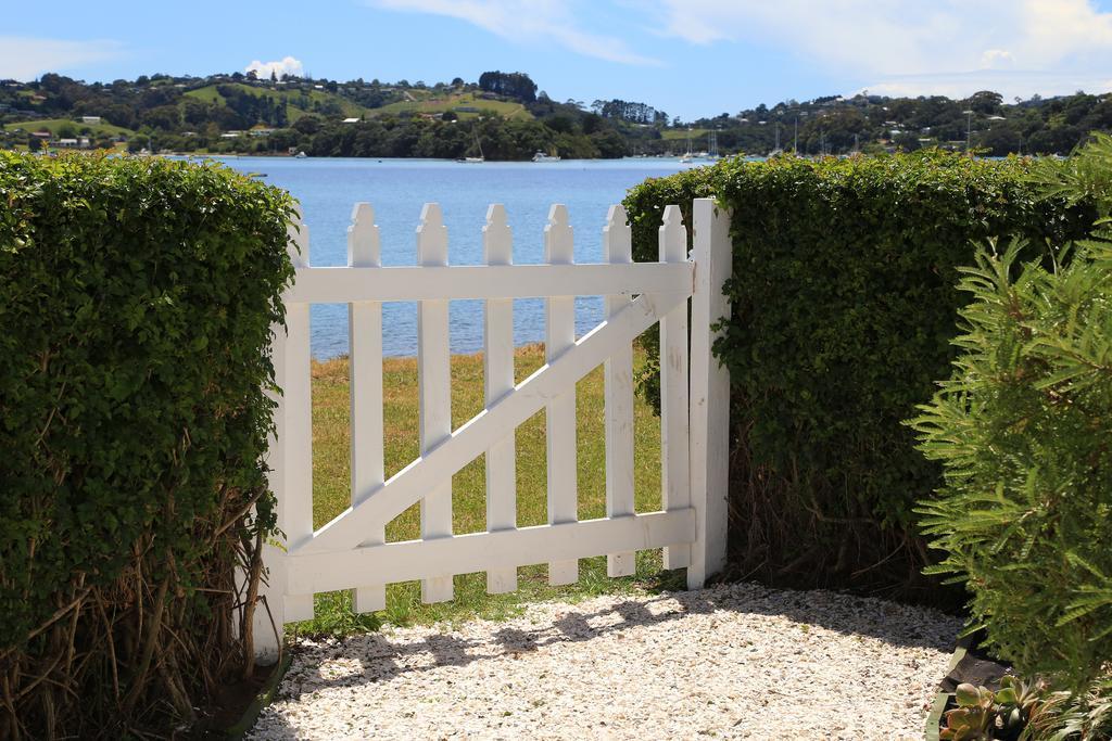 Oakura Bay Villa - Stay Waiheke Te Whau Bay Esterno foto