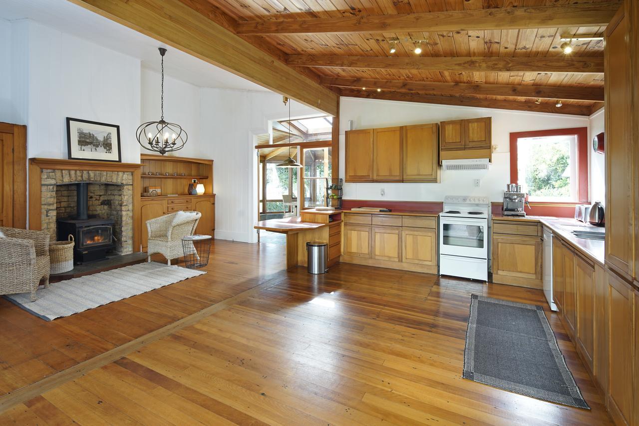 Oakura Bay Villa - Stay Waiheke Te Whau Bay Esterno foto